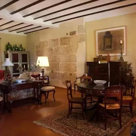 El Molino Villa